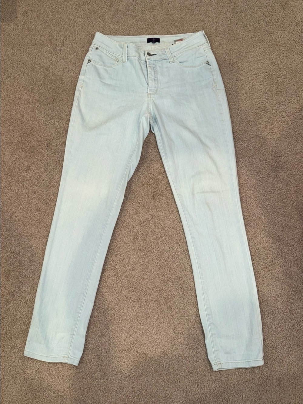 Straight Leg Women’s Jeans in Light Blue Wash